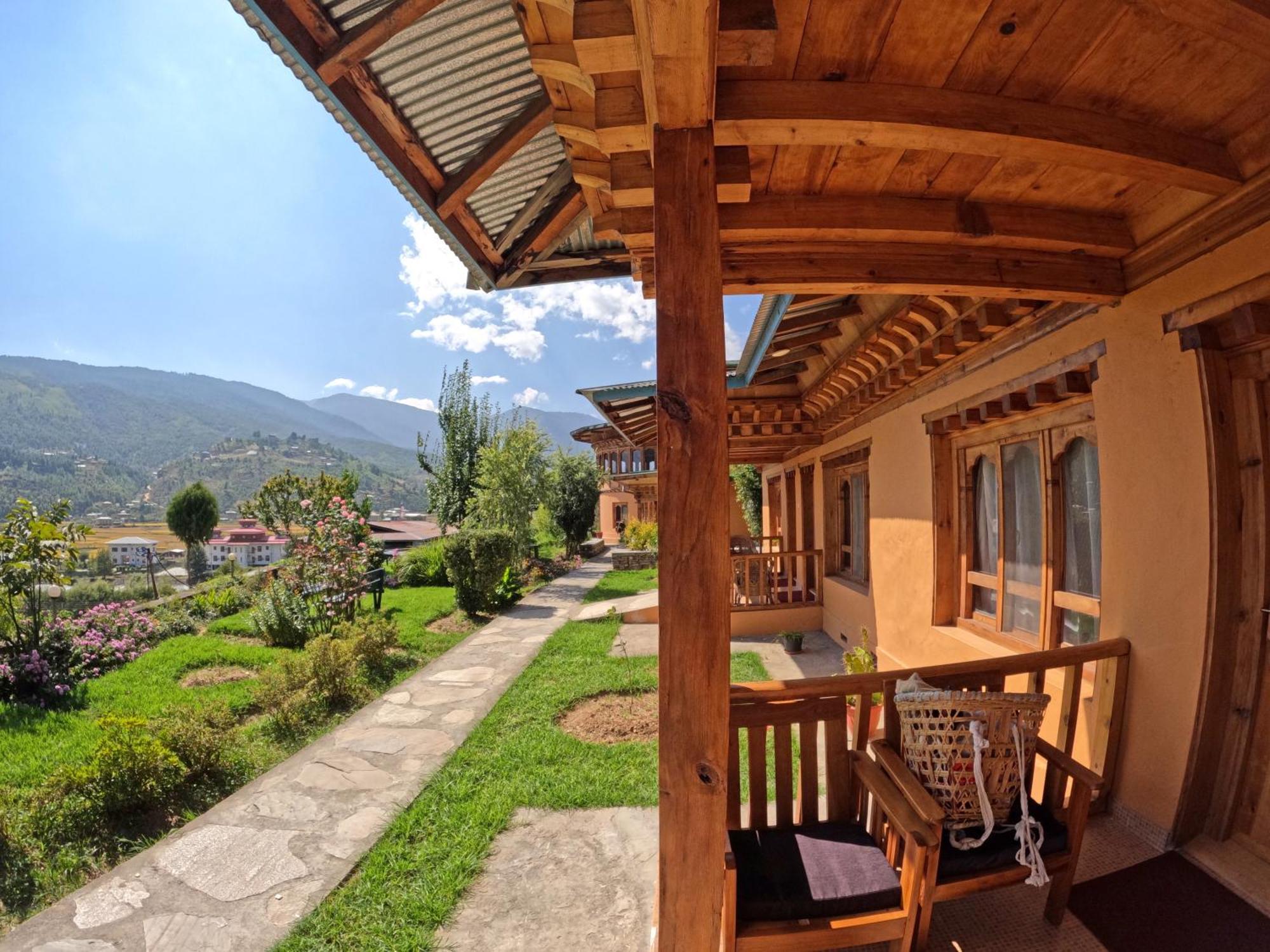 Rema Resort Паро Екстериор снимка