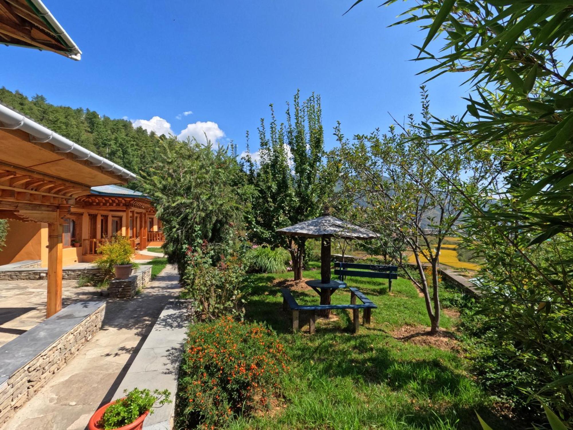 Rema Resort Паро Екстериор снимка